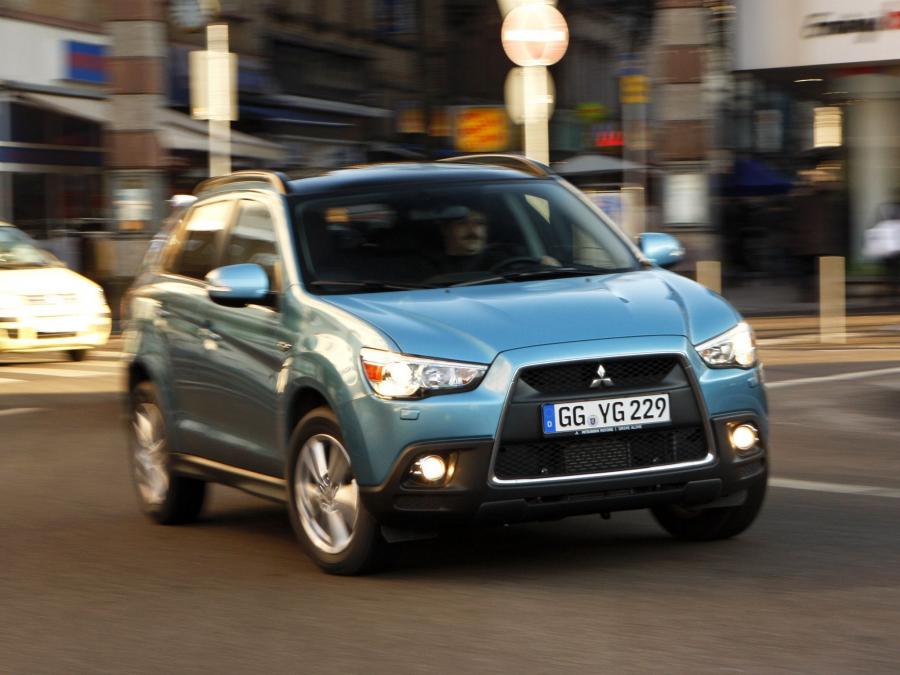  Mitsubishi ASX 2010 года  (фото 58 из 82)